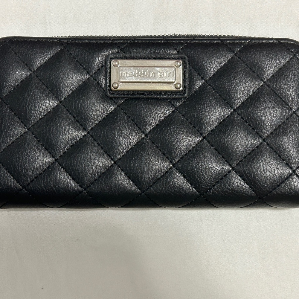 Women's Madden Girl Black Quilted Vegan Zip Around Wallet